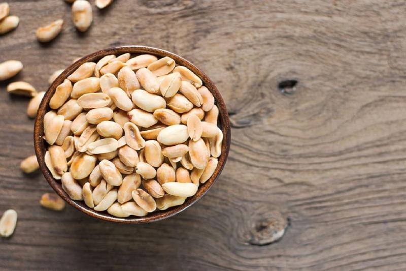 Peut-on manger des cacahuètes après avoir accouché ?  Avantages de manger des cacahuètes après l'accouchement