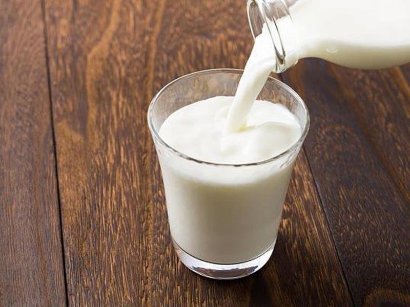 What is full cream milk?  Difference between fresh milk and whole milk powder