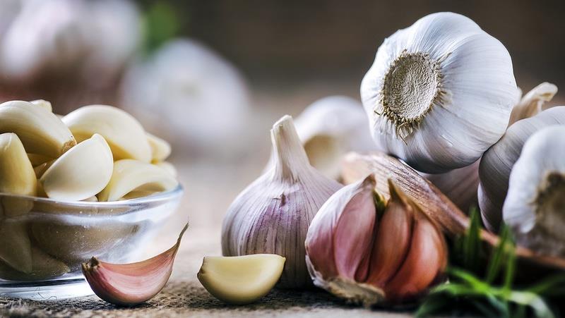 Should gynecological inflammation be treated with garlic or not?