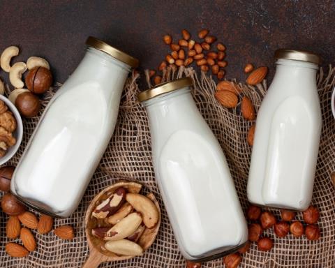 Quali sono i benefici del latte di noci? Come bere per una buona salute?