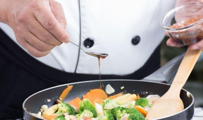 Bolehkah sos tiram dimakan mentah?  Nota semasa menggunakan
