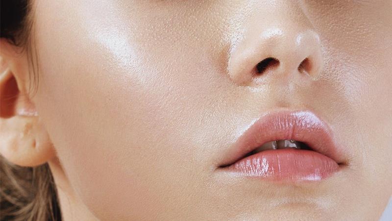 The benefits and risks of using vaseline on the face