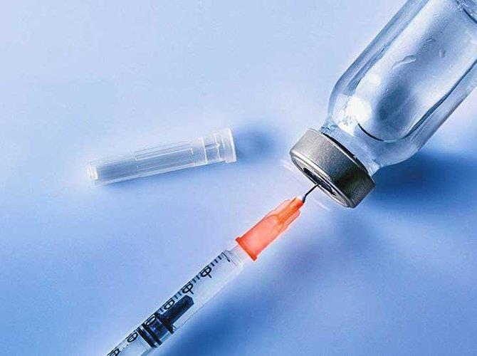 В чем разница между однократной вакциной против кори и вакциной против кори, эпидемического паротита и краснухи?