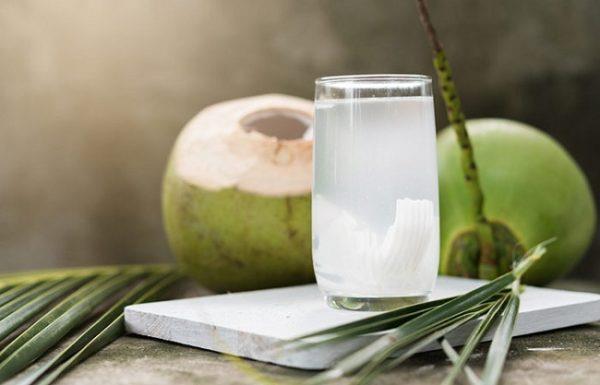 Beber água de coco durante a gravidez, bom ou ruim?