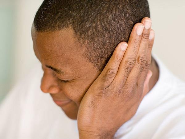 Çene ağrısı: Nedenleri, tanı ve tedavisi