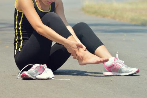 Can a Achilles tendon rupture be repaired?