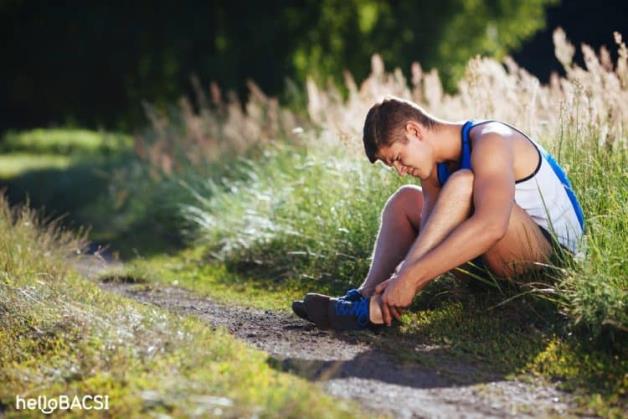 11 สาเหตุของอาการปวดส้นเท้าที่ควรรู้